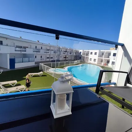 Sun & Pool
